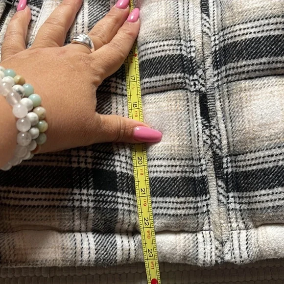 American Eagle Puffer Jacket Size Small Excellent Condition - Picture 8 of 13